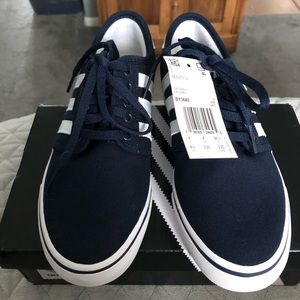 NWT and box boys Adidas shoes size 4.5 navy blue and white